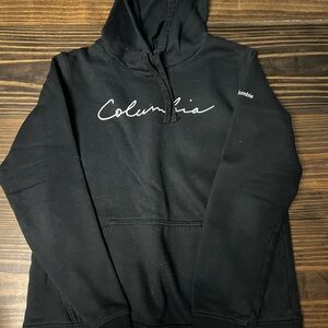 Columbia Black Sweater for Cozy Comfort